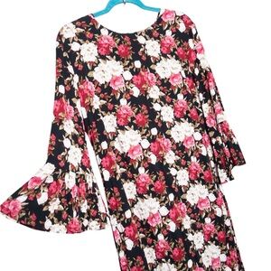 The Wendy Williams Collection Large Floral Bell Sleeve Rayon Stretch Shift Dress